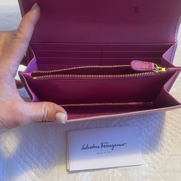 Salvatore Ferragamo Pink wallet - Picture 5 of 7